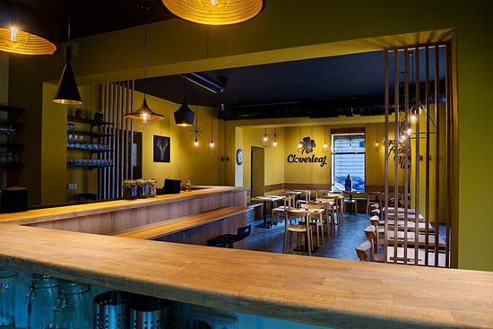 Cloverleaf Restaurace